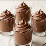 No bake chocolate skyr dessert cups