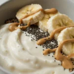 Skyr bowl with banana and chia seeds
